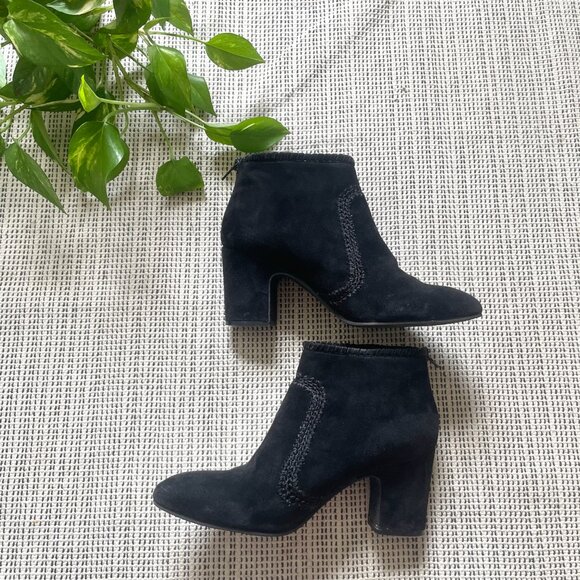 Jack Rogers Black Suede Gemma Ankle Boots - Picture 2 of 7